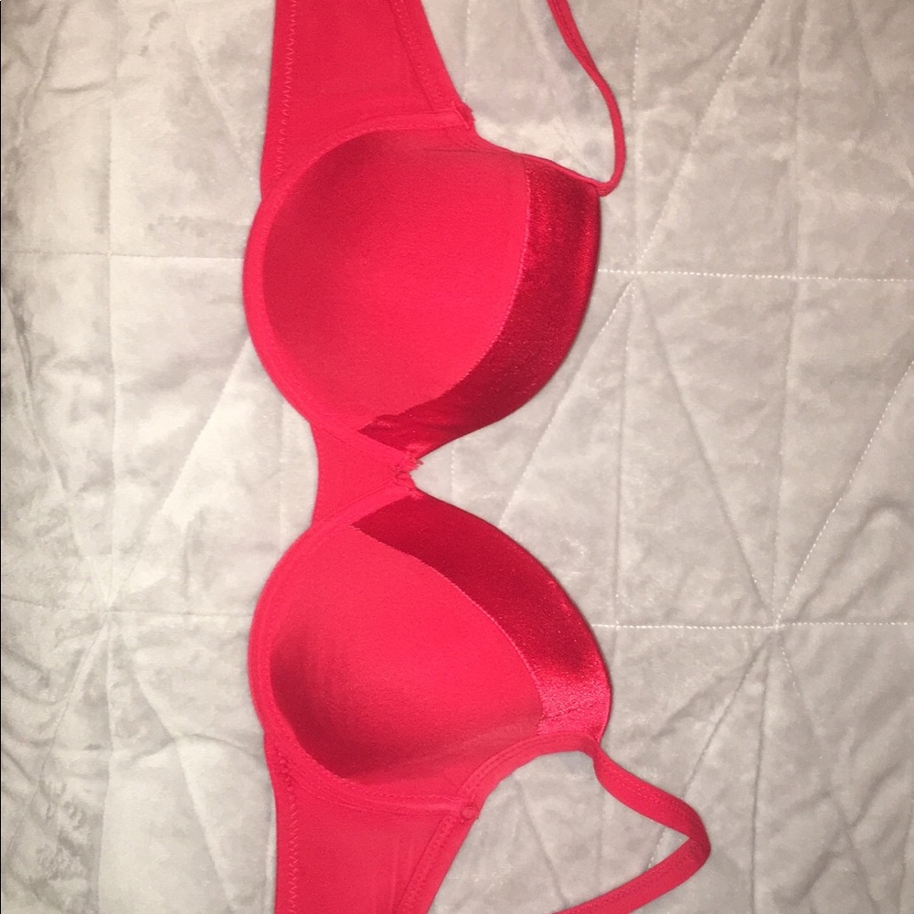 Victoria secret red bra 34b